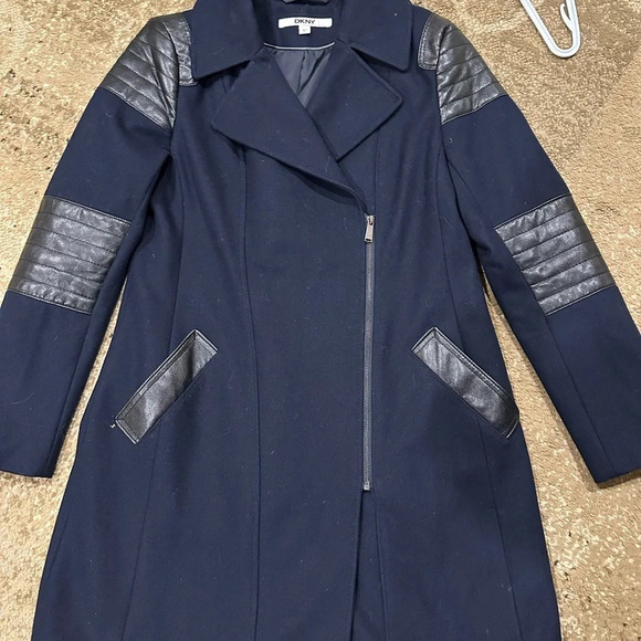 DKNY wool blend coat navy with black great condition  size 12 asymmetrical - Picture 2 of 9